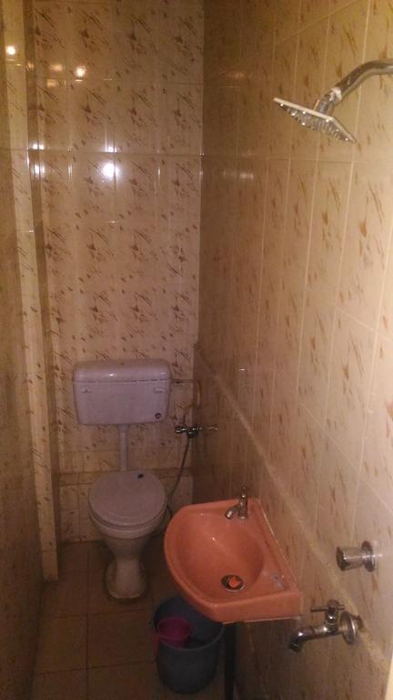 Goldy Guest House Váránaszi Kültér fotó